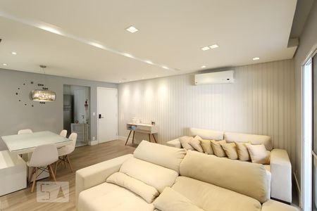 Sala de apartamento à venda com 3 quartos, 103m² em Vila Suzana, São Paulo