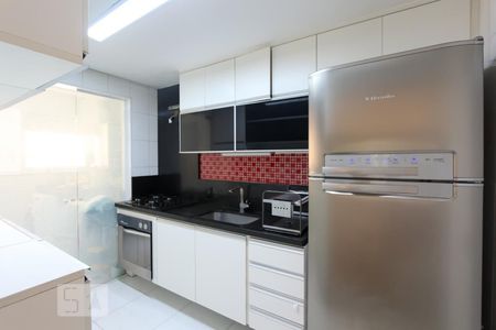 Apartamento à venda com 103m², 3 quartos e 2 vagasCozinha