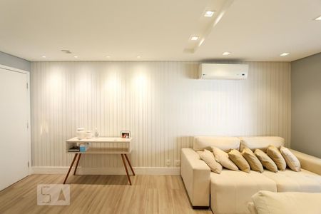 Sala de apartamento à venda com 3 quartos, 103m² em Vila Suzana, São Paulo