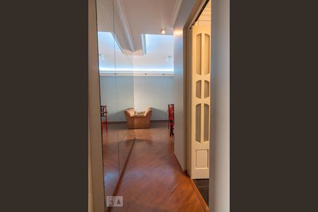 Apartamento para alugar com 75m², 2 quartos e 1 vagaCorredor