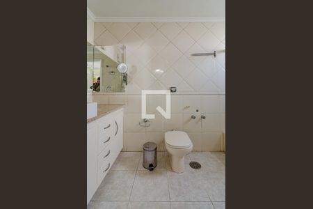 Apartamento à venda com 130m², 3 quartos e 1 vagaBanheiro da suíte