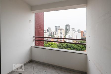 Apartamento para alugar com 67m², 2 quartos e 1 vagaVaranda