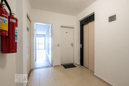 Apartamento para alugar com 67m², 2 quartos e 1 vagaHall Elevador