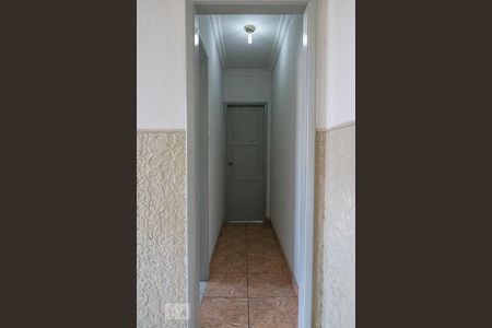 Corredor de apartamento à venda com 2 quartos, 45m² em Olaria, Rio de Janeiro