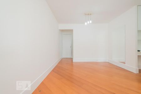 Apartamento para alugar com 80m², 3 quartos e 1 vagaSala