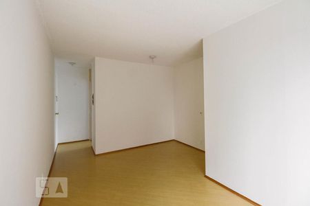 Sala  de apartamento para alugar com 3 quartos, 56m² em Vila Ema, São Paulo
