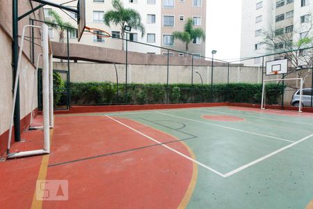 Quadra  de apartamento para alugar com 3 quartos, 56m² em Vila Ema, São Paulo
