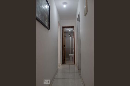 Corredor de apartamento à venda com 2 quartos, 58m² em Cangaíba, São Paulo