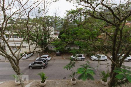 Apartamento à venda com 94m², 3 quartos e 1 vaga Apartamento à venda com 94m², 3 quartos e 1 vagaVista Varanda Sala