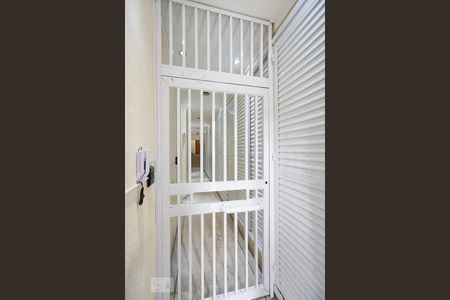 Studio à venda com 40m², 1 quarto e sem vagaEntrada condomínio