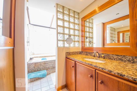 Apartamento à venda com 399m², 4 quartos e sem vagaBanheiro 3 - Quarto 4