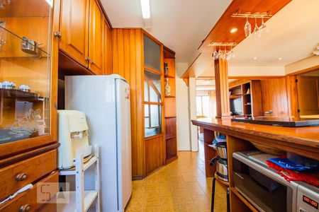 Cozinha  de apartamento à venda com 4 quartos, 399m² em Bela Vista, Porto Alegre