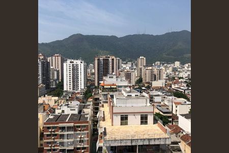 Vista de apartamento para alugar com 2 quartos, 68m² em Vila Isabel, Rio de Janeiro