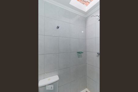 Casa de condomínio à venda com 65m², 2 quartos e 1 vaga Casa de condomínio à venda com 65m², 2 quartos e 1 vagaBanheiro