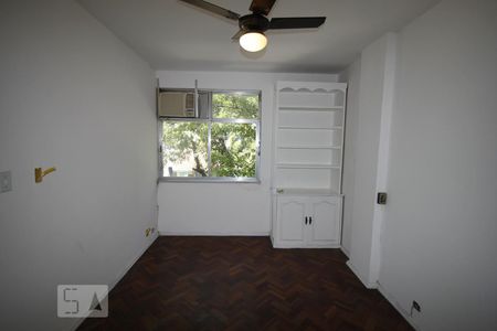 Quarto 2 de apartamento à venda com 3 quartos, 126m² em Laranjeiras, Rio de Janeiro