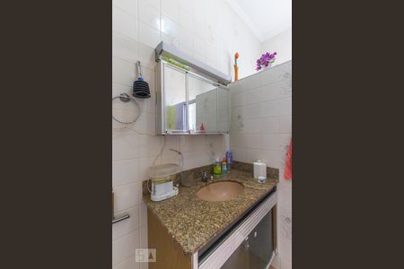 Banheiro de casa à venda com 2 quartos, 100m² em Vila Industrial, Campinas