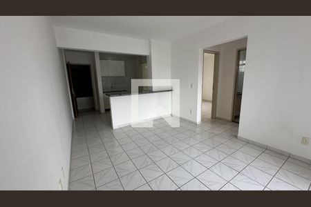 Sala de apartamento para alugar com 2 quartos, 56m² em Residencial Eldorado, Goiânia