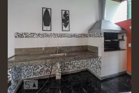 Apartamento à venda com 71m², 3 quartos e 2 vagas Apartamento à venda com 71m², 3 quartos e 2 vagasÁrea externa