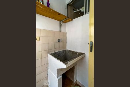 Área de Serviço de apartamento para alugar com 2 quartos, 60m² em Jardim Vila Galvao, Guarulhos
