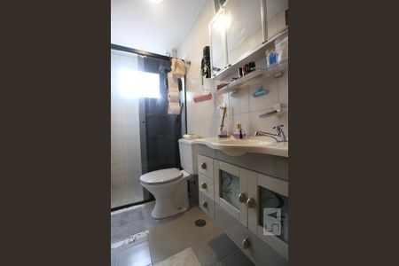 Banheiro da Suíte de apartamento para alugar com 2 quartos, 64m² em Vila Polopoli, São Paulo