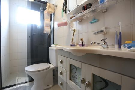 Banheiro da Suíte de apartamento para alugar com 2 quartos, 64m² em Vila Polopoli, São Paulo