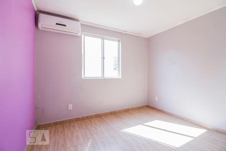 Dormitório de apartamento para alugar com 2 quartos, 54m² em Vila Nova, Porto Alegre