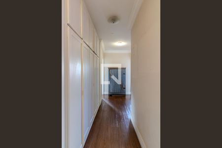 Apartamento à venda com 258m², 3 quartos e 5 vagasCorredor