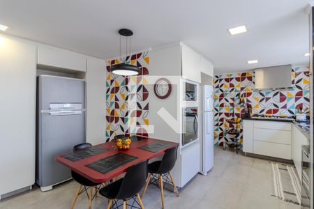 Apartamento à venda com 258m², 3 quartos e 5 vagasCozinha