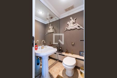 Apartamento à venda com 258m², 3 quartos e 5 vagasLavabo