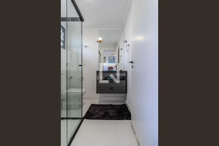 Apartamento à venda com 258m², 3 quartos e 5 vagasBanheiro do Quarto 2