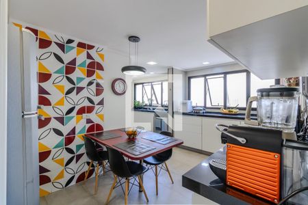 Apartamento à venda com 258m², 3 quartos e 5 vagasCozinha