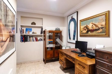 Apartamento à venda com 258m², 3 quartos e 5 vagasEscritório
