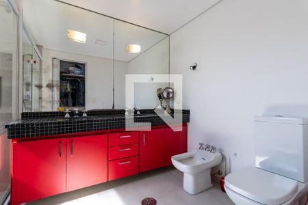 Apartamento à venda com 258m², 3 quartos e 5 vagasBanheiro do Quarto 3