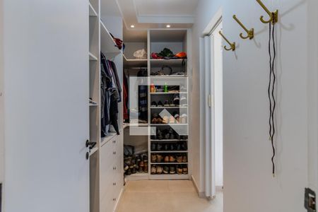 Apartamento à venda com 258m², 3 quartos e 5 vagasCloset