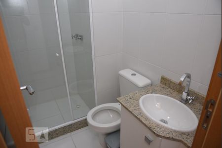 Banheiro Social de apartamento para alugar com 3 quartos, 86m² em Jacarepaguá, Rio de Janeiro