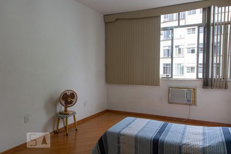 Apartamento à venda com 190m², 3 quartos e 1 vagaSuíte