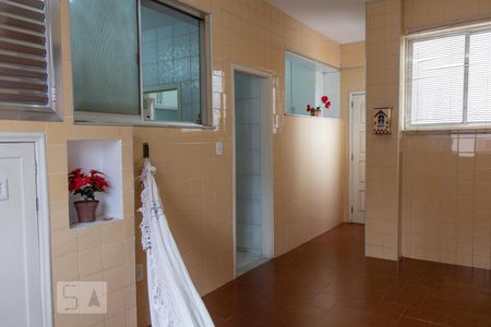 Apartamento à venda com 190m², 3 quartos e 1 vagaÁrea de Serviço