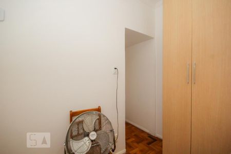 Apartamento para alugar com 70m², 2 quartos e sem vagaQuarto - Suite