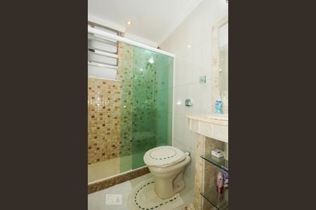 Apartamento para alugar com 70m², 2 quartos e sem vagaBanheiro