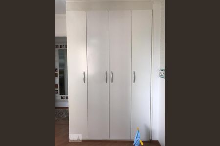 Apartamento à venda com 93m², 3 quartos e 2 vagas Apartamento à venda com 93m², 3 quartos e 2 vagasCloset do quarto 2