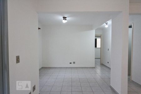 Sala de apartamento para alugar com 2 quartos, 64m² em City América, São Paulo