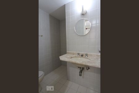 Banheiro da Suíte de apartamento para alugar com 2 quartos, 64m² em City América, São Paulo