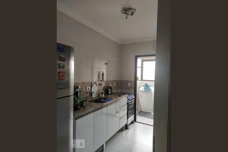 Apartamento à venda com 68m², 2 quartos e 2 vagasCozinha