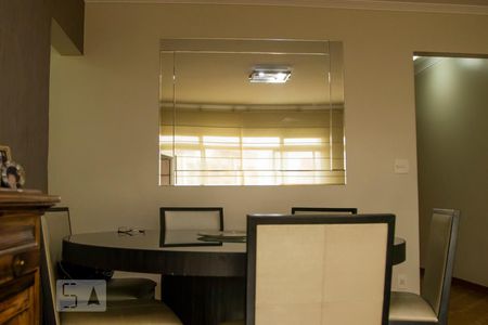 Apartamento à venda com 120m², 2 quartos e 2 vagasSala