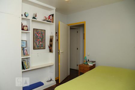 Quarto 1 de apartamento à venda com 2 quartos, 90m² em Leme, Rio de Janeiro