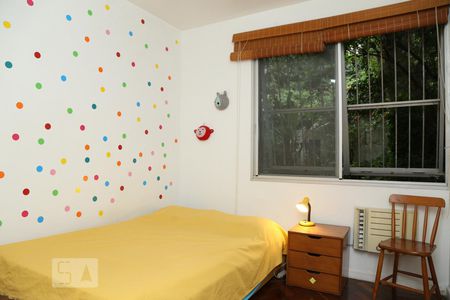 Quarto Suíte de apartamento à venda com 2 quartos, 90m² em Leme, Rio de Janeiro
