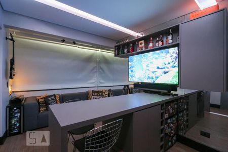 Sala - Detalhe da iluminação de kitnet/studio para alugar com 1 quarto, 40m² em Paraíso do Morumbi, São Paulo