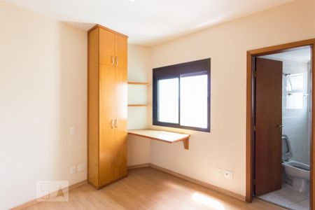 Apartamento para alugar com 130m², 3 quartos e 2 vagasQuarto