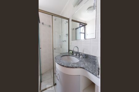 Apartamento para alugar com 130m², 3 quartos e 2 vagasBanheiro