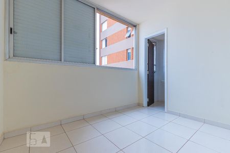 Quarto da suíte de apartamento para alugar com 1 quarto, 50m² em Centro, Campinas
